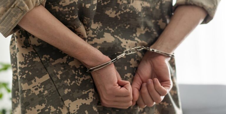 Мобілізація 2025 – суд відправляє військовослужбовця до в'язниці за відмову служити в КПК
