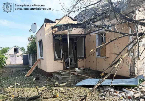Дрони атакували українські міста: горять будівлі, є влучання | INFBusiness