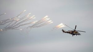 Росія проводить великі військові навчання в Білорусі на тлі напруженості між НАТО | INFBusiness