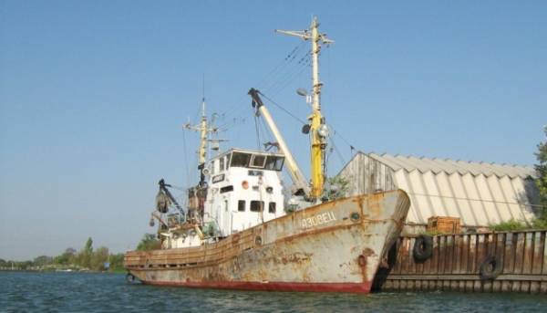 Росія скорочує вилов риби в Чорному та Азовському морях через застарілі судна – розвідка
