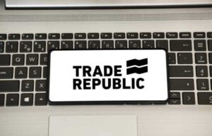 План заощаджень Trade Republic 2025: витрати, ETF та криптовалюта | INFBusiness