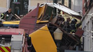 Щонайменше 16 загиблих, 21 поранений унаслідок сходу трамвая з рейок у Лісабоні, повідомляє міська влада | INFBusiness