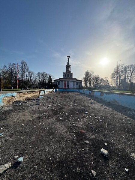 На ВДНГ відновили басейн, який був покинутий понад 10 років (фото) | INFBusiness