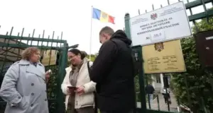 Незаконне голосування молдаван з Росії на парламентських виборах, організованих у Білорусі | INFBusiness