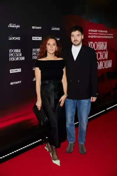 / Світська хроніка Бондарчук, Михалков, Кончаловський: прем'єра кінороману "Хроніки російської революції" | INFBusiness