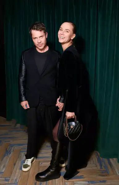 / Світська хроніка Бондарчук, Михалков, Кончаловський: прем'єра кінороману "Хроніки російської революції" | INFBusiness