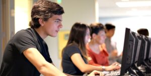 З 2026 року в українських університетах запровадять подвійну форму навчання, — МінОсвіти | INFBusiness