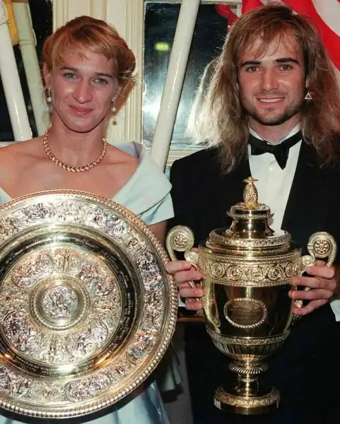 / Зіркові пари Андре Агассі та Штеффі Граф відзначили 24 роки подружнього життя | INFBusiness