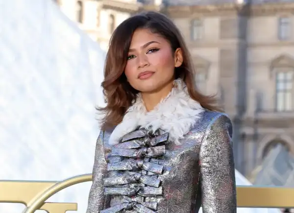 / Зіркові пари Тімоті Шаламе та Кайлі Дженнер відвідали разом бейсбольний матч | INFBusiness