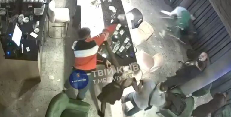 Стрілянина в київському барі: невідомий відкрив вогонь по відвідувачах на Липках | INFBusiness
