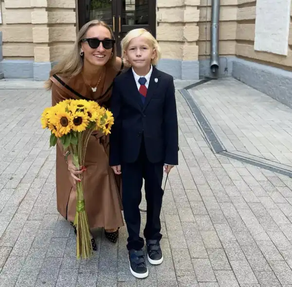 / Зіркові пари Анастасія Винокур поділилася подробицями розлучення: "Чоловік дізнався про все зі ЗМІ" | INFBusiness