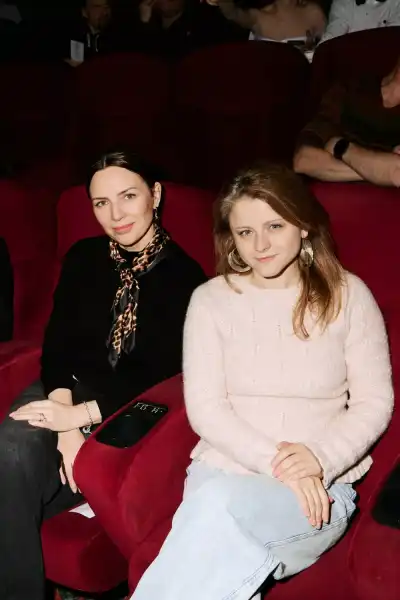 / Світська хроніка Олексій Вчитель, Валерія Гай Германіка та інші зірки кіно на прем'єрі фільму "Брат назавжди" | INFBusiness