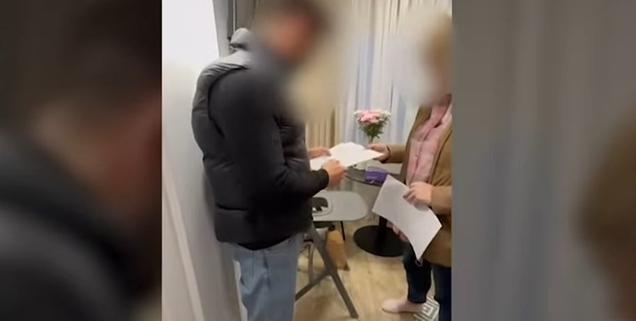 Правоохоронці Одещини висунули звинувачення двом медикам | Фото: Скрин відео Відносно кончини Аднана Ківана: медикам з Одеси висунуто звинувачення — подробиці | INFBusiness
