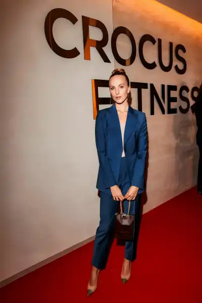 / Світська хроніка Філіп Кіркоров, Діна Аверіна та Дмитро Соловйов, Вікторія Дайнеко та інші на відкритті фітнес-клубу в центрі Москви | INFBusiness