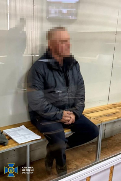 В Україні продовжується протидія колабораціонізму. Служба безпеки України затримала двох агентів фсб, котрі надавали координати для російських атак по Дніпропетровській та Запорізькій областях. Про це поінформували у відомстві. Очільник університетської безпеки у Дніпрі наводив російські ракети на військові цілі в області (фото) | INFBusiness