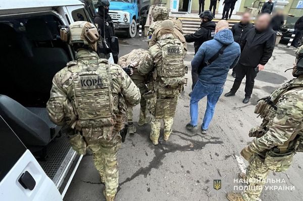 Збиткувалися, обкрадали та катували: у Тернополі вояки знущалися з травмованих оборонців України (світлини) | INFBusiness