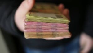 У вересні в Україні середня платня сягнула ₴26,6 тисяч. | INFBusiness