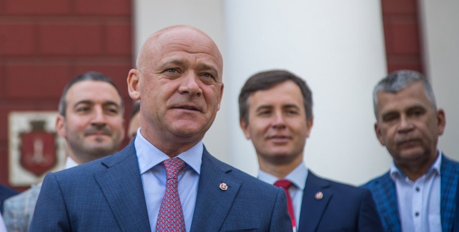 Адвокат Труханова запевнив, що офіційних відомостей про припинення його підданства на даний момент не існує. | Фото: УНІАН Труханова ув'язнено під домашній арешт — деталі розслідування | INFBusiness