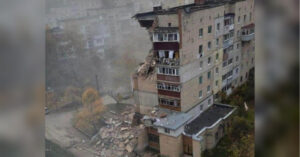 Вибух у Хмельницькому: руйнування в багатоповерхівці, обвали трьох поверхів, деталі та фото. | INFBusiness