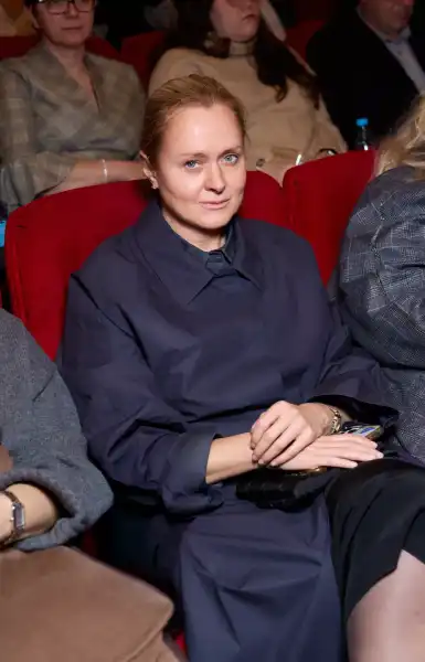 / Світська хроніка Бондарчук, Михалков, Кончаловський: прем'єра кінороману "Хроніки російської революції" | INFBusiness