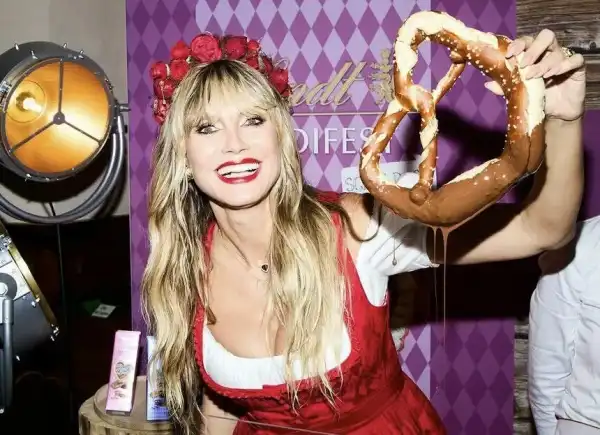 / Новини про зірок Хайді Клум показала свою колекцію костюмів на Хелловін | INFBusiness