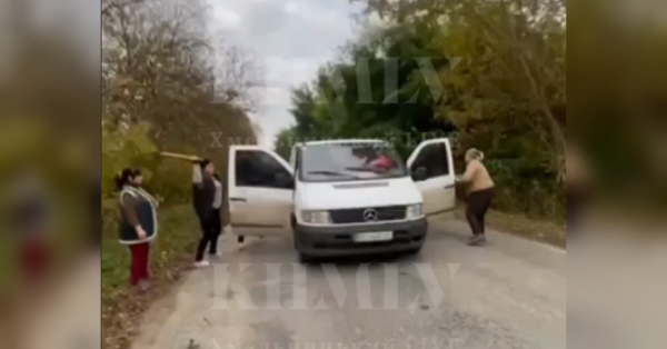 Під Хмельницьким на авто ТЦК напали жінки з палицями (відеозапис)