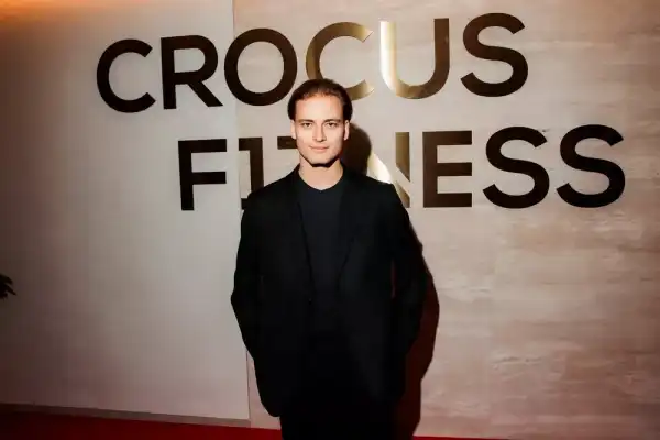 / Світська хроніка Філіп Кіркоров, Діна Аверіна та Дмитро Соловйов, Вікторія Дайнеко та інші на відкритті фітнес-клубу в центрі Москви | INFBusiness