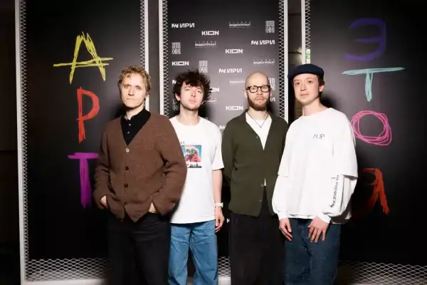 / Світська хроніка Рената Піотровскі, Аврора, Федір та Сергій Бондарчуки на світській прем'єрі серіалу "Арт – це я" | INFBusiness