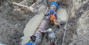 Водогінна катастрофа у Львові: півсотні тисяч мешканців без водопостачання (знімки) | INFBusiness