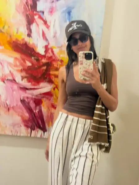 / Зіркові пари Джессіка Альба оприлюднила роман із Денні Раміресом у соцмережах | INFBusiness