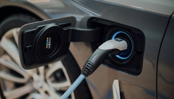 Доступні електромобілі: кінець ери?