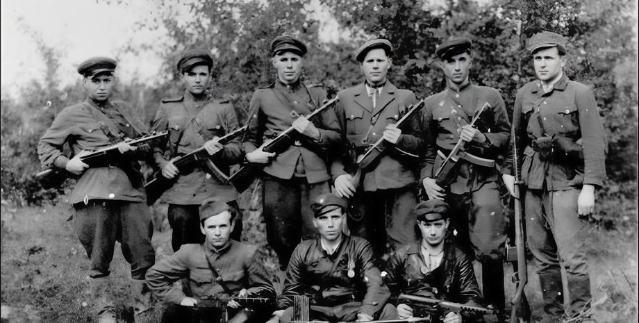14 жовтня: Заснування УПА – 1942 рік, ОУН стає армією. | INFBusiness