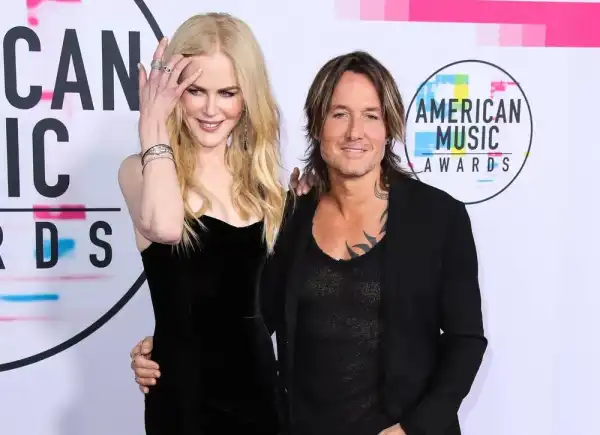 / Новини про зірок Гітаристка Кіта Урбана порушила мовчання у соцмережах на тлі його розлучення з Ніколь Кідман | INFBusiness