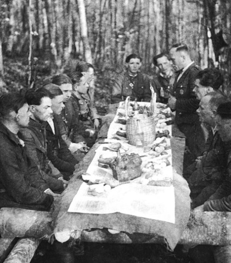 14 жовтня: Заснування УПА – 1942 рік, ОУН стає армією. | INFBusiness
