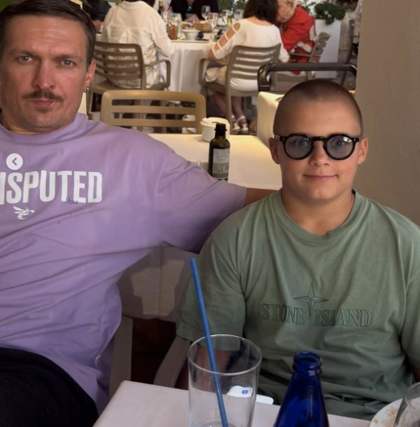 Катерина Усик уперше за тривалий період оприлюднила світлини з чотирма дітьми від боксера — нечасті кадри | INFBusiness