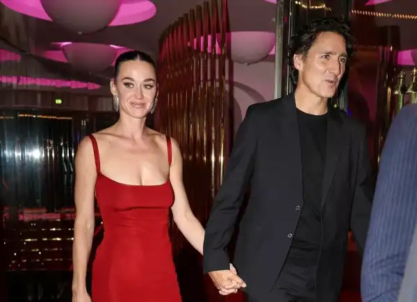 / Зіркові пари Кеті Перрі підтвердила роман із Джастіном Трюдо під час свого концерту | INFBusiness