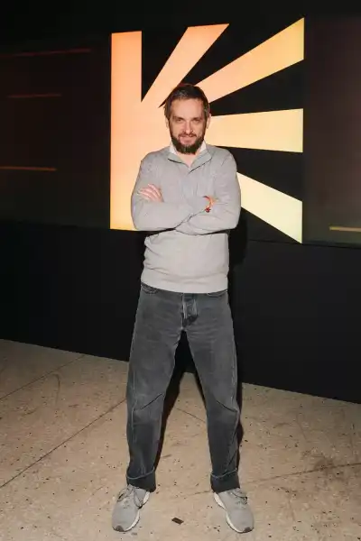 / Світська хроніка Nansi & Sidorov, Іван Добронравов з дружиною та інші на презентації оновленого Кінопошуку | INFBusiness