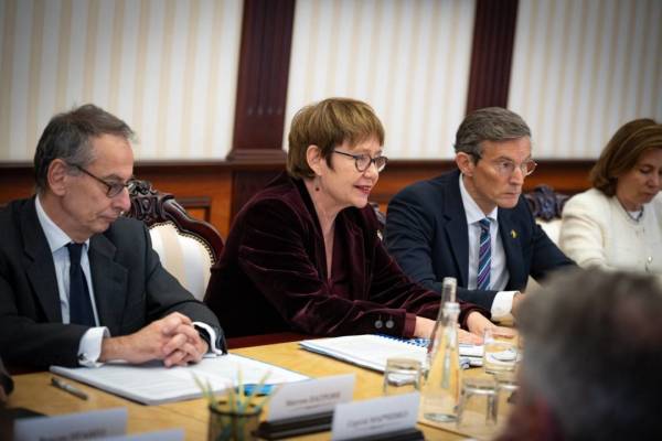 ```html Свириденко обговорила з очільницею ЄБРР забезпечення коштами придбання газу до зими | INFBusiness