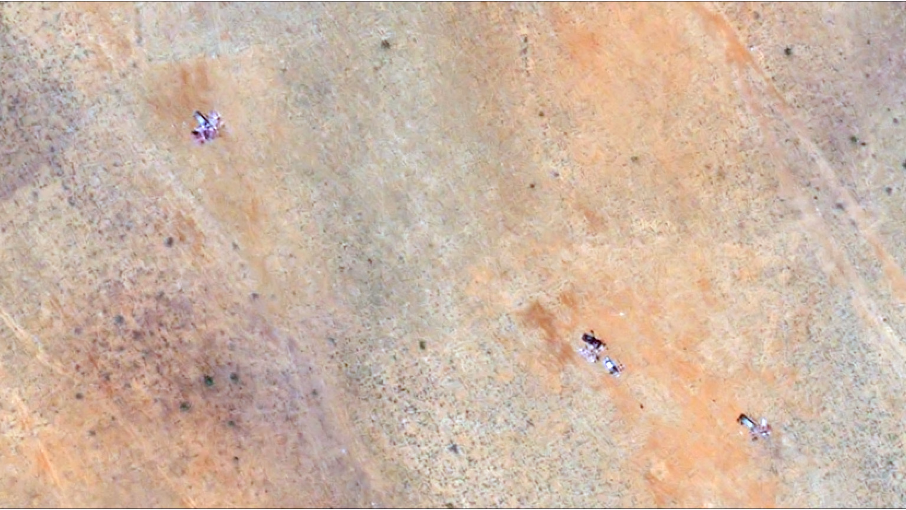 3:33 Суданські учні місцевих шкіл вигукують гасла, беручи участь в організованому марші протесту проти порушень, скоєних Силами швидкої підтримки (RSF) проти мешканців Ель-Фашера в місті Гедареф на сході Судану 6 листопада 2025 року. Воєнізовані Сили швидкої підтримки (RSF), які воюють з військовими з 2023 року, схоже, переключили свою увагу на Кордофан після захоплення Ель-Фашера, останнього оплоту армії у величезному регіоні західного Дарфура.Str/AFP via Getty Images Жахливі історії з'являються з Дарфура після того, як повстанці взяли під контроль ключове місто | INFBusiness