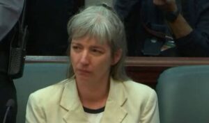 Жінка вийшла заміж за хлопця своєї померлої матері, а потім убила його | INFBusiness