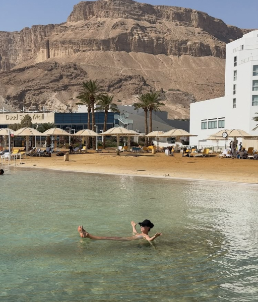 "Це вибух!": Зіркова акторка в захваті від канікул | INFBusiness