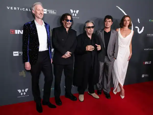 / Новини про зірок Рідкісний вихід: Джонні Депп на килимовій доріжці | INFBusiness