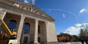 Маріупольський драмтеатр: окупаційна влада анонсувала швидке відновлення роботи — фото | INFBusiness