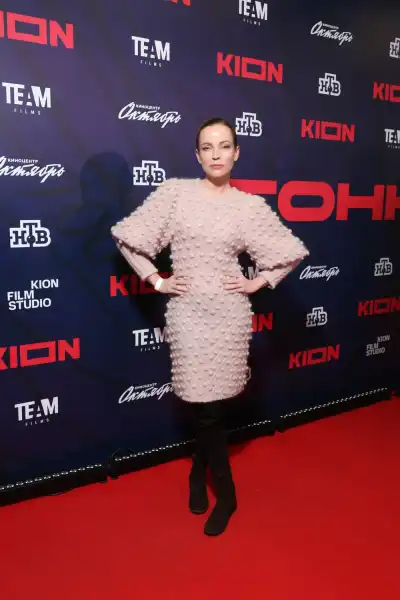 / Світська хроніка Данило Страхов, Сергій Гілев, Максим Матвєєв та Єлизавета Боярська: світська прем'єра серіалу “Тонель” | INFBusiness