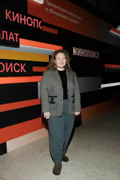 / Світська хроніка Nansi & Sidorov, Іван Добронравов з дружиною та інші на презентації оновленого Кінопошуку | INFBusiness