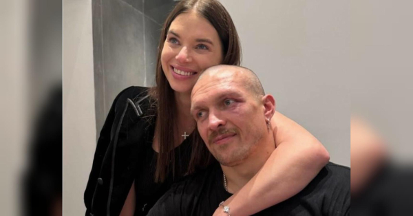 Катерина Усик уперше за тривалий період оприлюднила світлини з чотирма дітьми від боксера — нечасті кадри