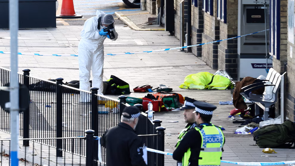 У Великій Британії названо підозрюваного у замаху на вбивство ножем | INFBusiness