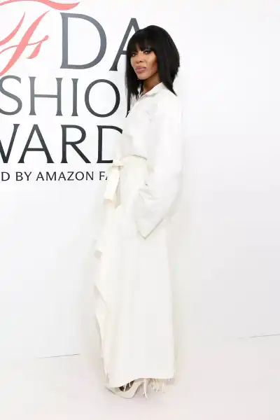 / Світська хроніка Мішель Вільямс, Наомі Воттс та інші селебріті на CFDA Fashion Awards 2025 | INFBusiness