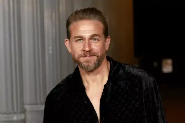 / Світська хроніка Сальма Хайєк, Періс Хілтон, Демі Мур в прозорому на LACMA Art+Film Gala 2025 | INFBusiness