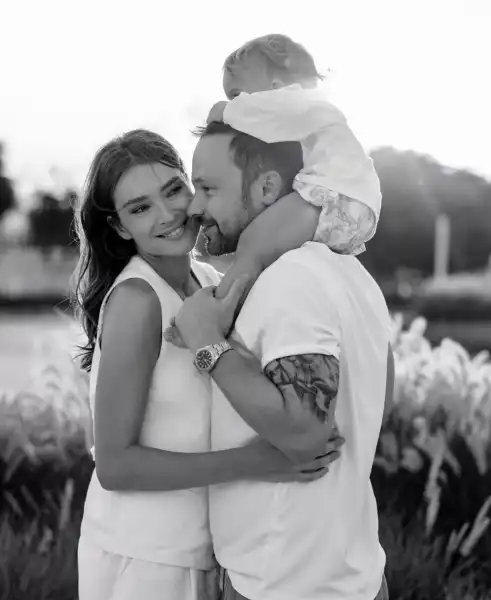 Олексій Чадов зворушливо звернувся до дружини з особливого приводу | INFBusiness